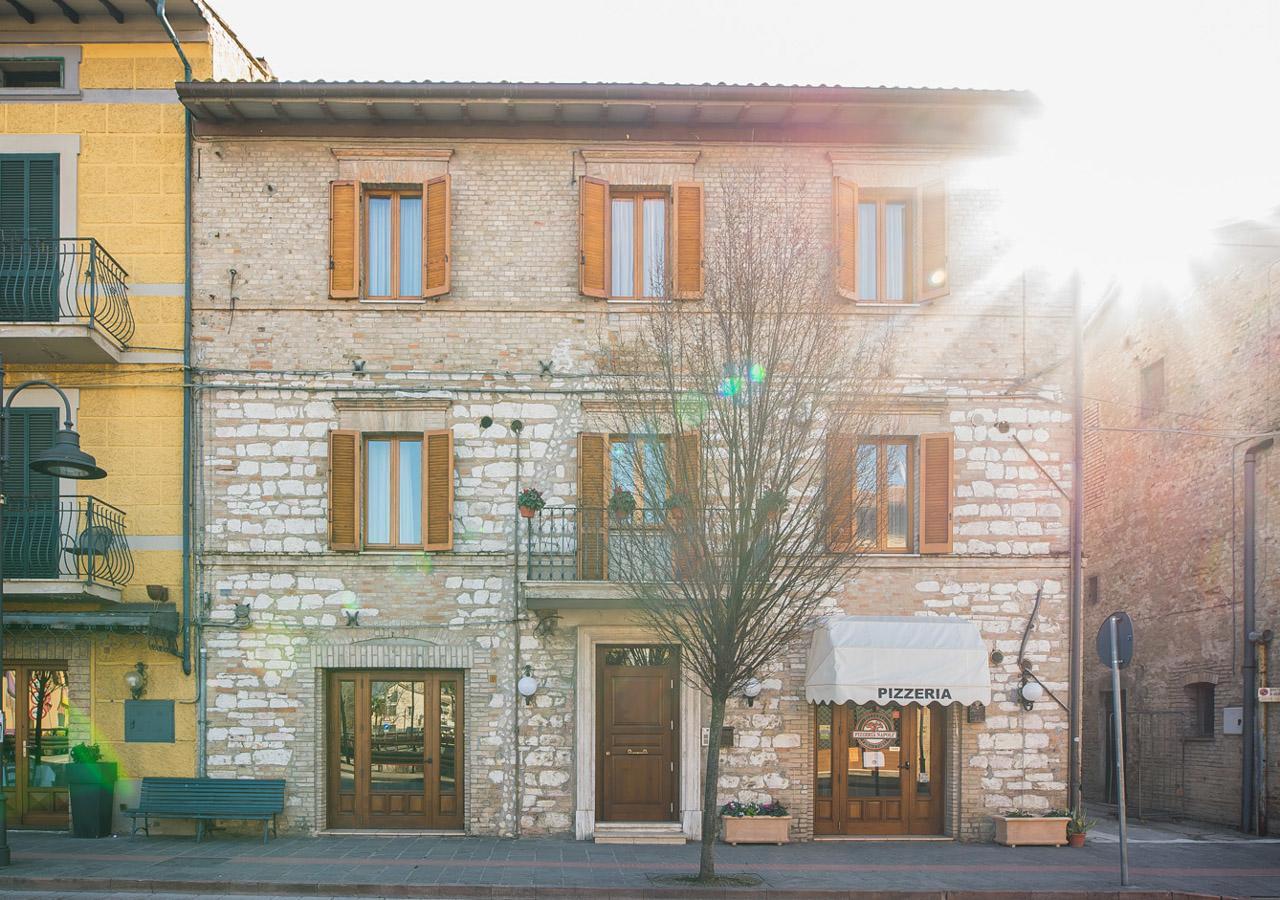 סנטה מריה דליי אנג'לי Locanda Il Giullare Pellegrino מראה חיצוני תמונה